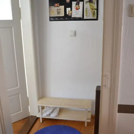 Hauer Apartment *